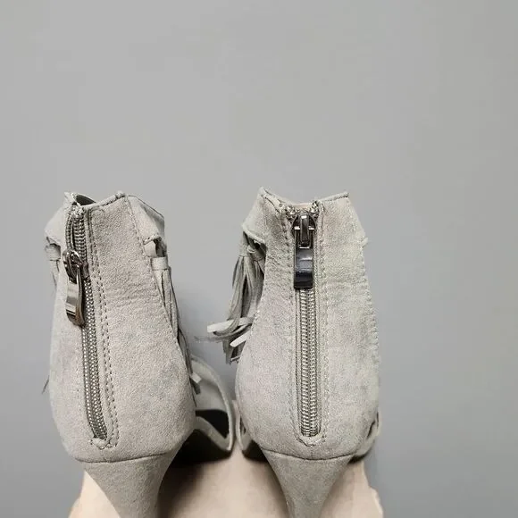 NWT Ashley Stewart Grey Tassel Women's Heels 11 - Picture 2 of 5